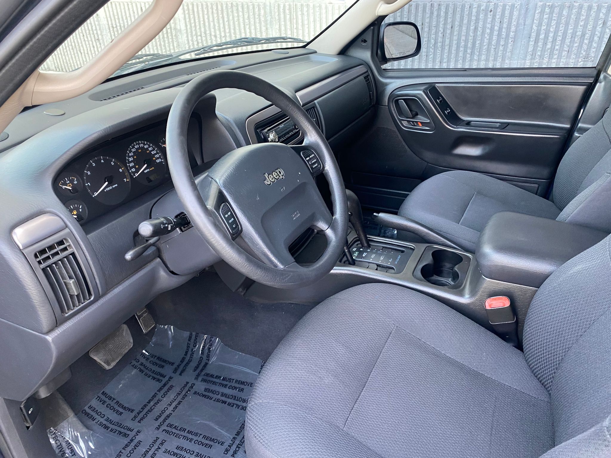 2004 Jeep Grand Cherokee Laredo