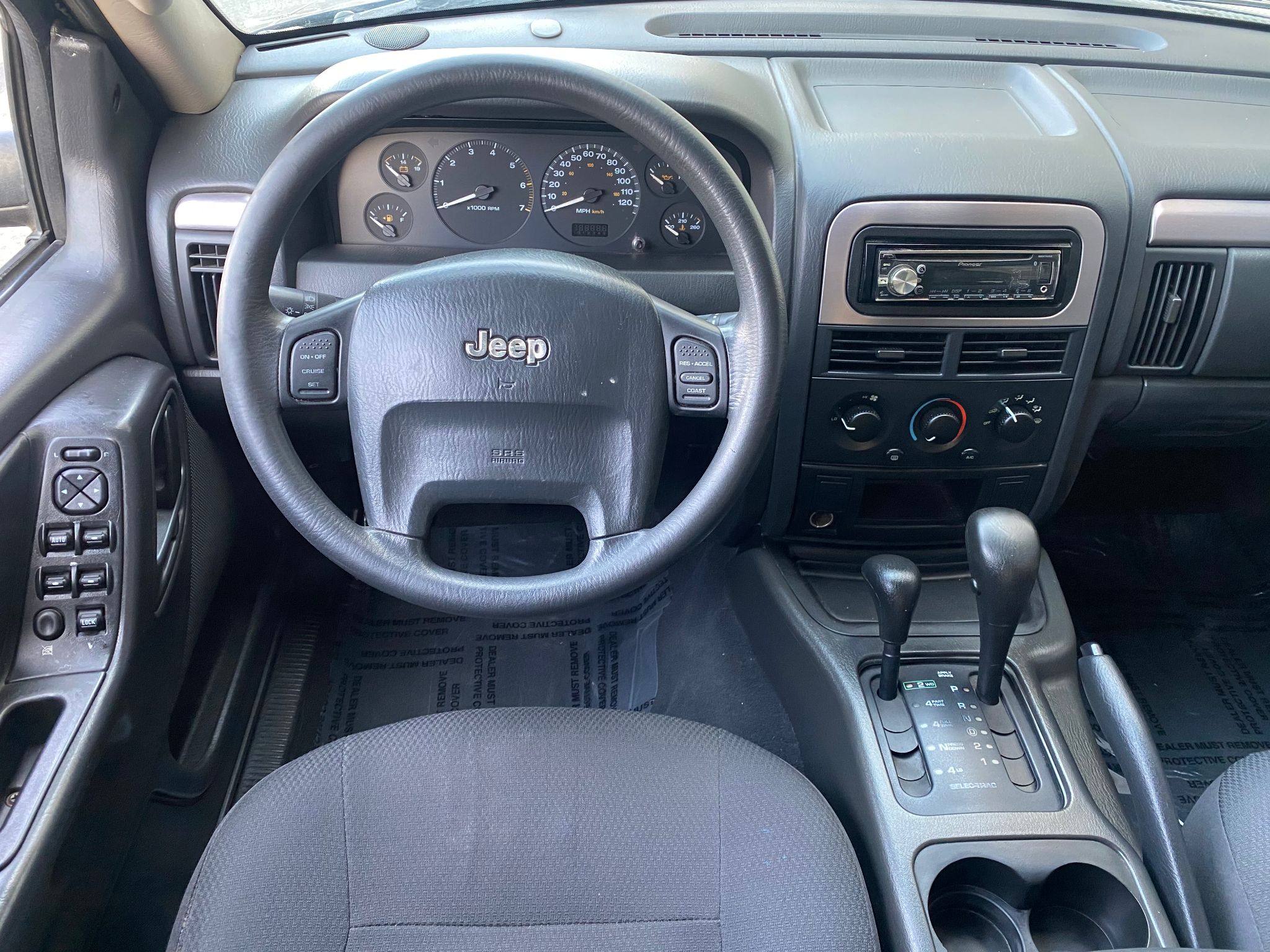 2004 Jeep Grand Cherokee Laredo