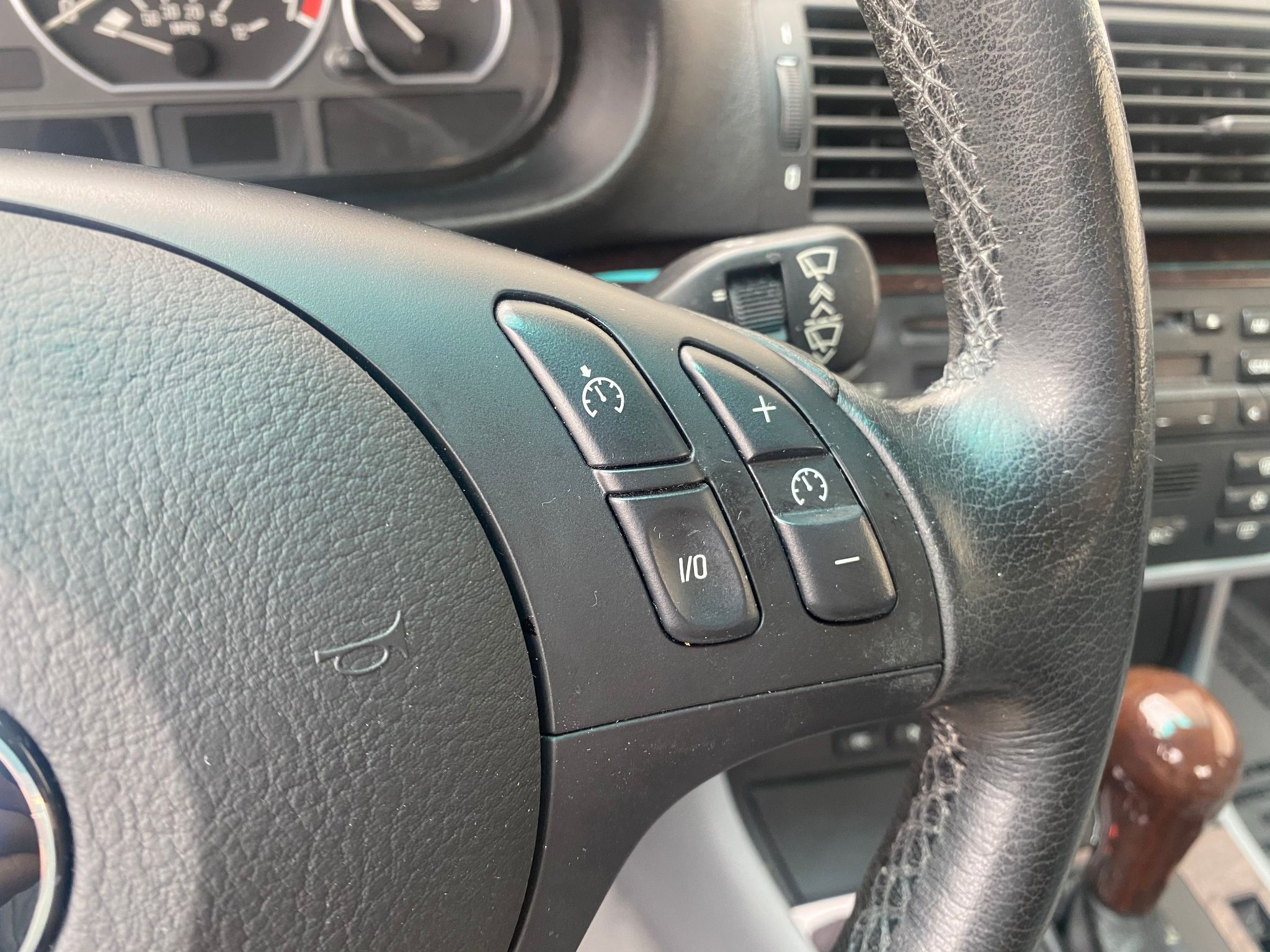 2003 BMW 3 Series 330i