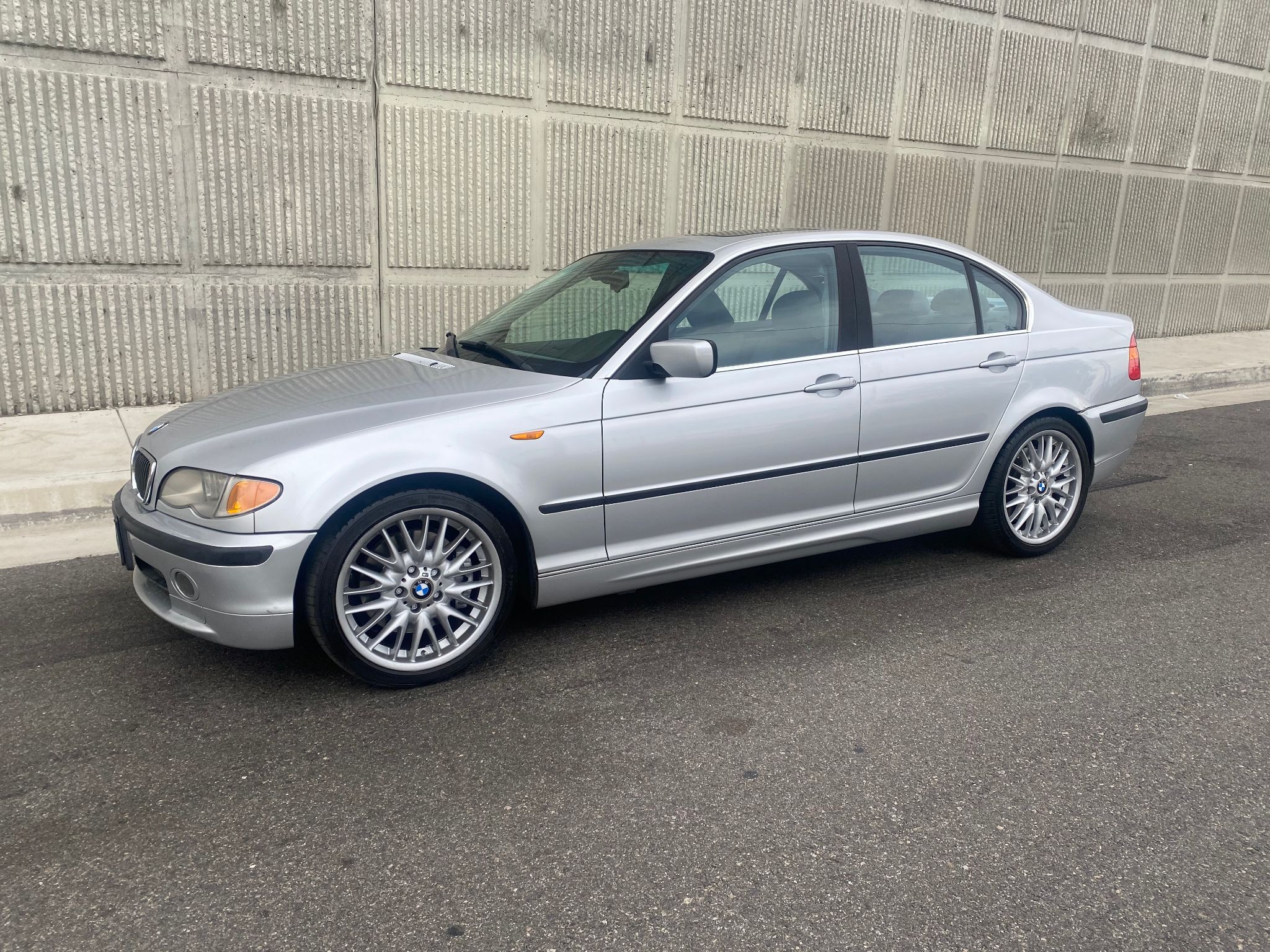 2003 BMW 3 Series 330i