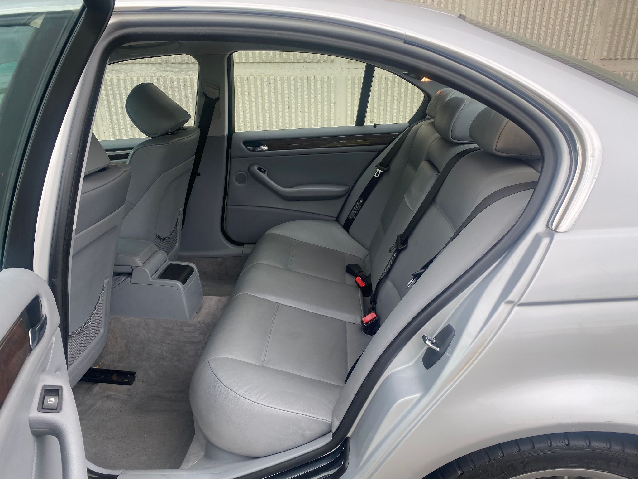 2003 BMW 3 Series 330i