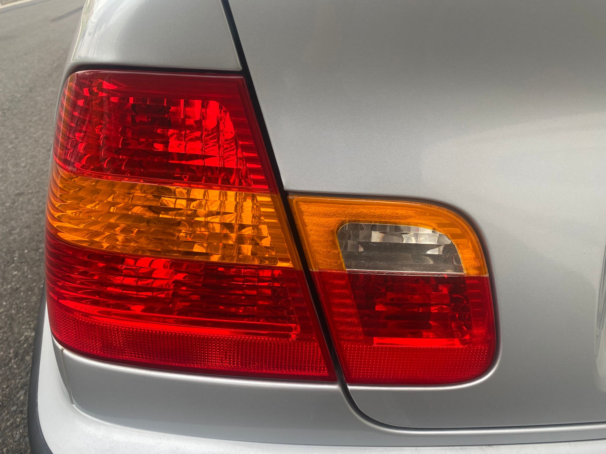 2003 BMW 3 Series 330i