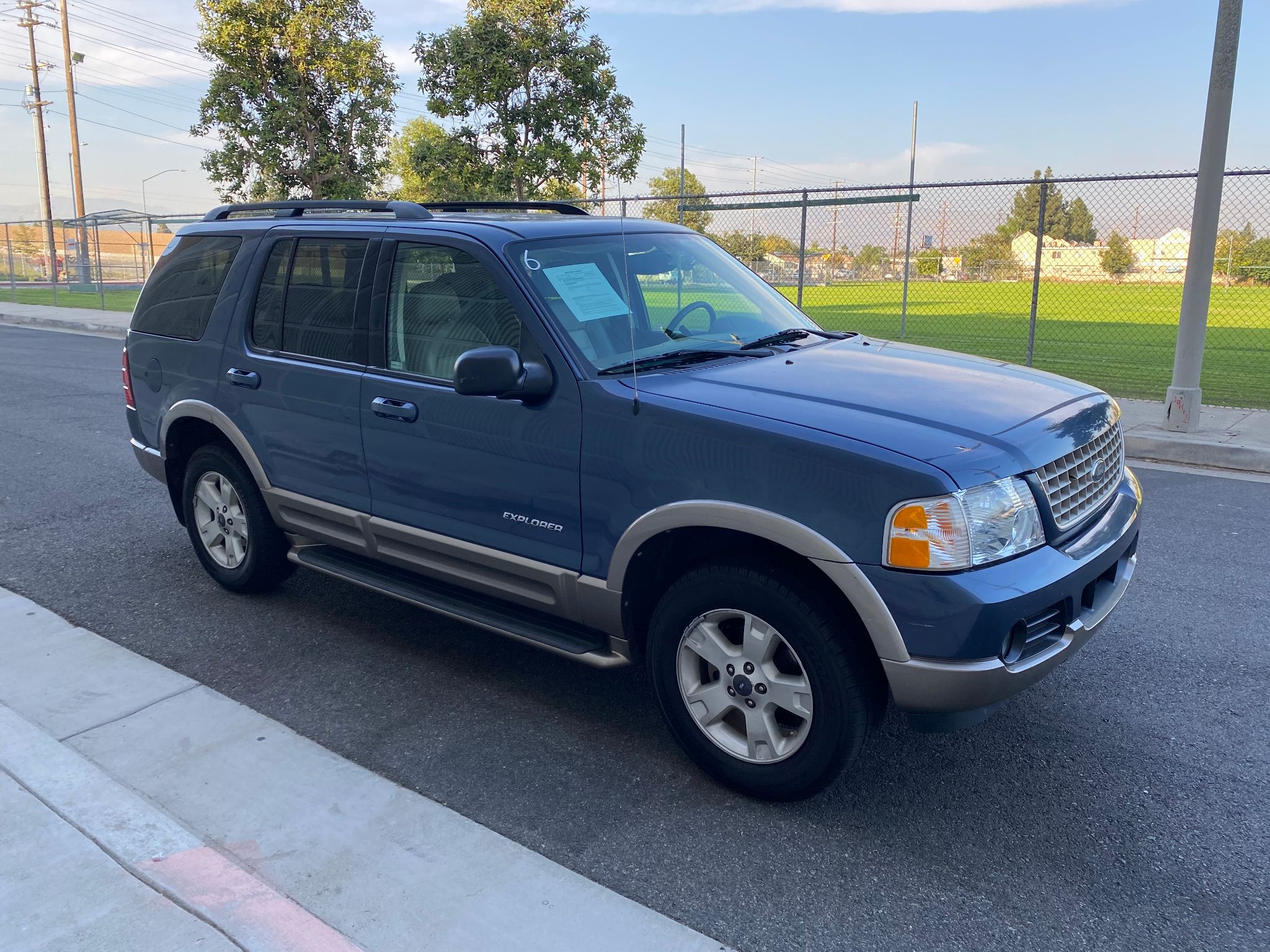 2004 Ford Explorer Eddie Bauer