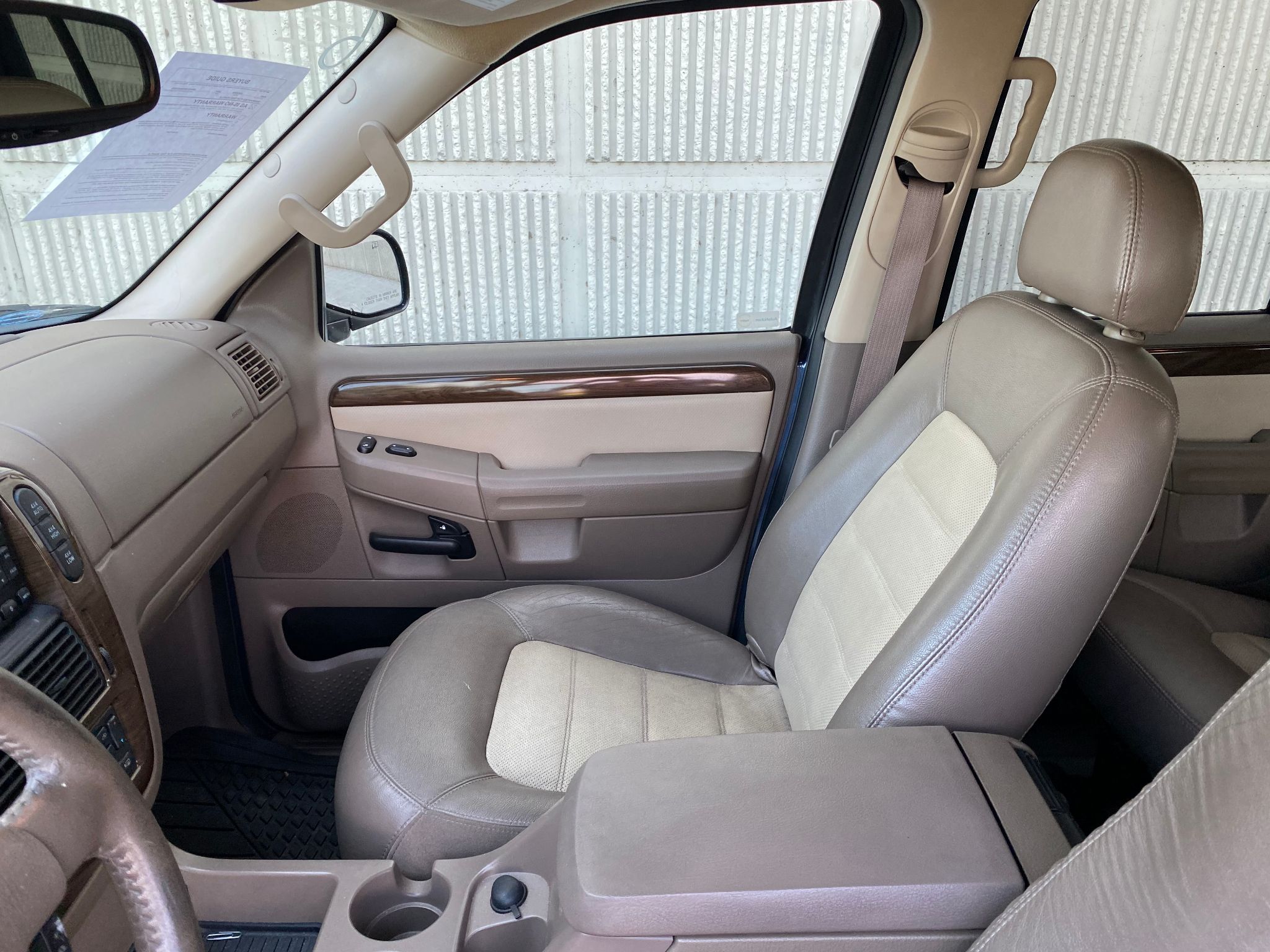 2004 Ford Explorer Eddie Bauer
