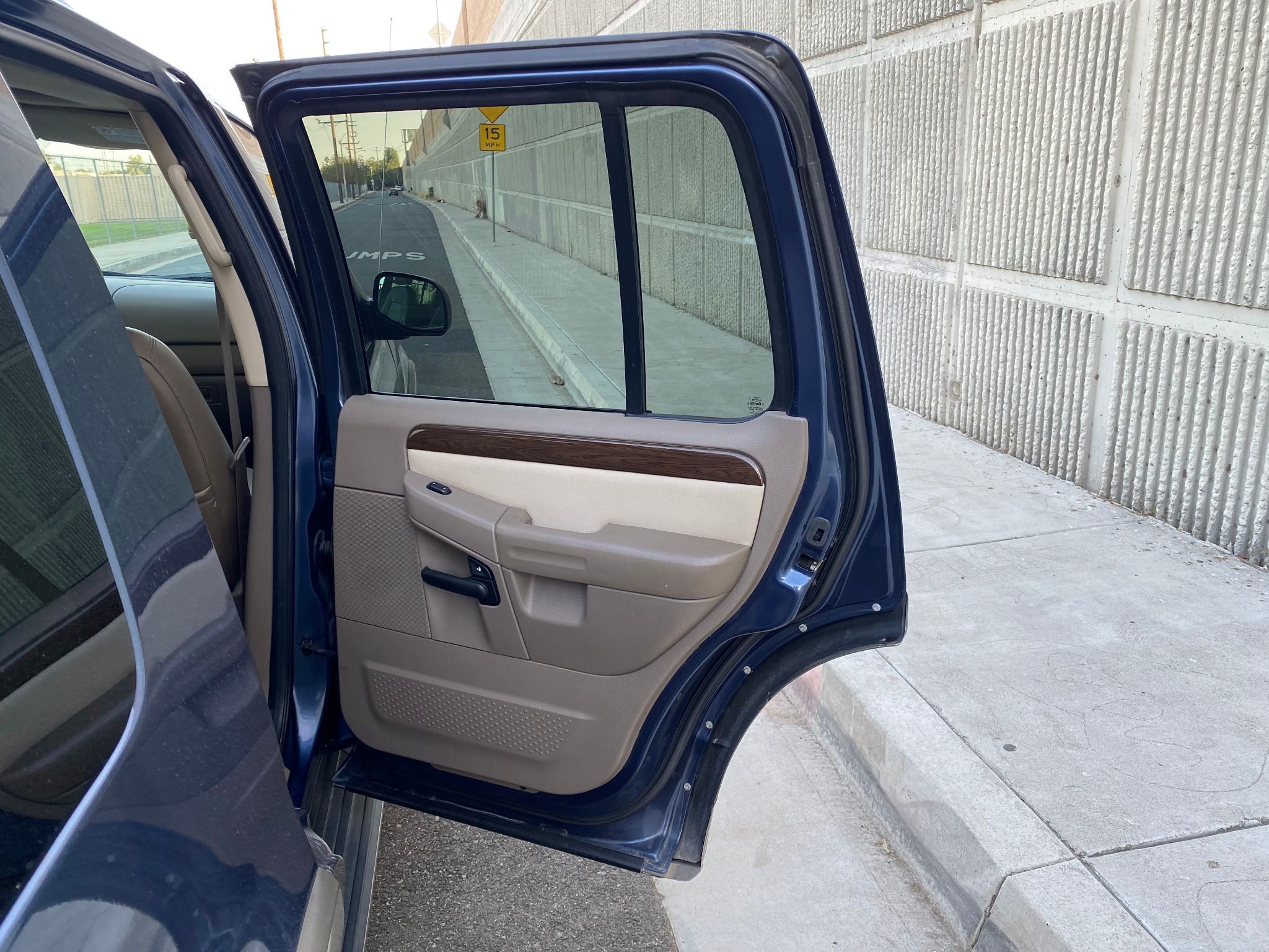 2004 Ford Explorer Eddie Bauer