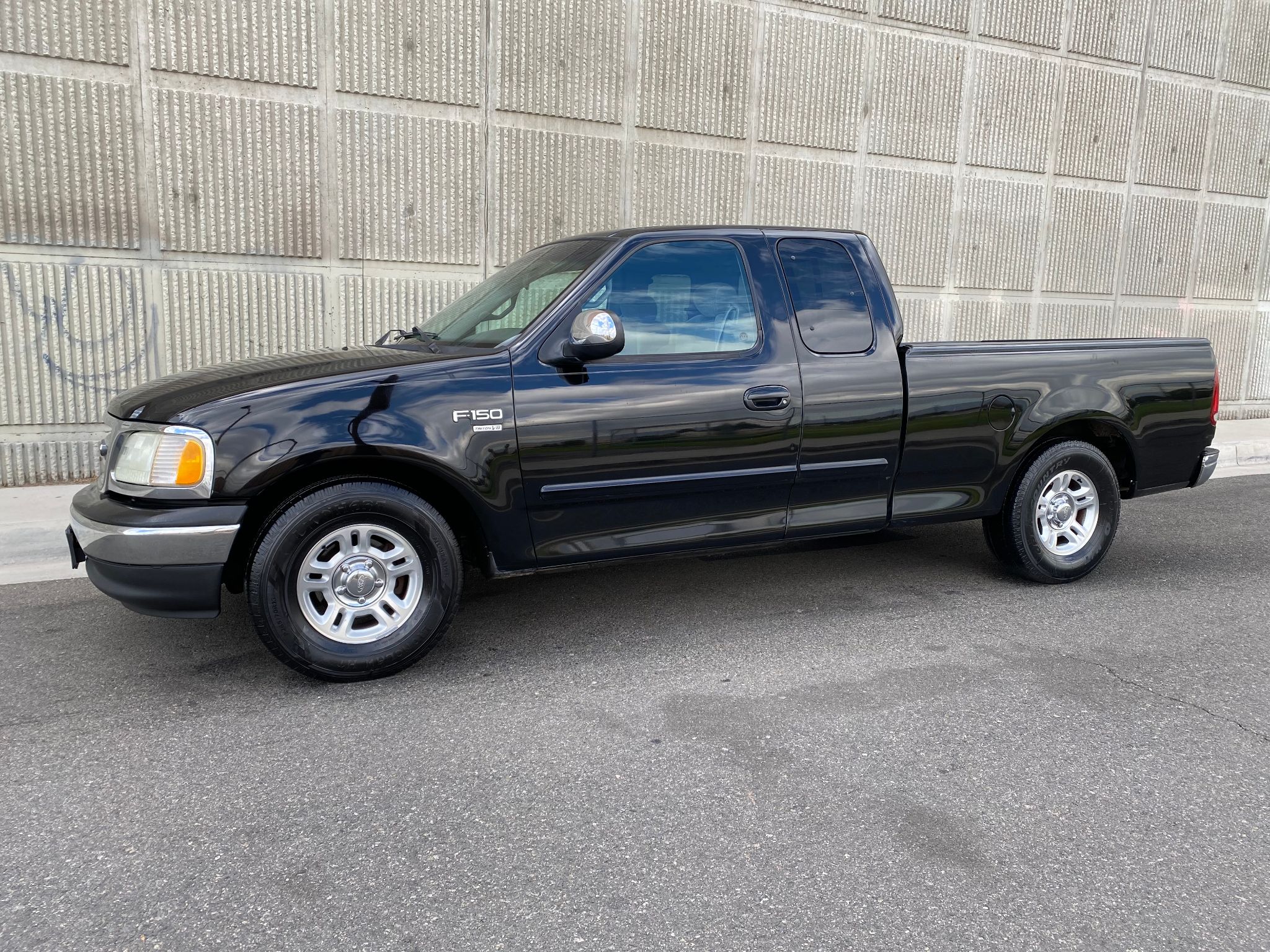 2002 Ford F-150 XLT