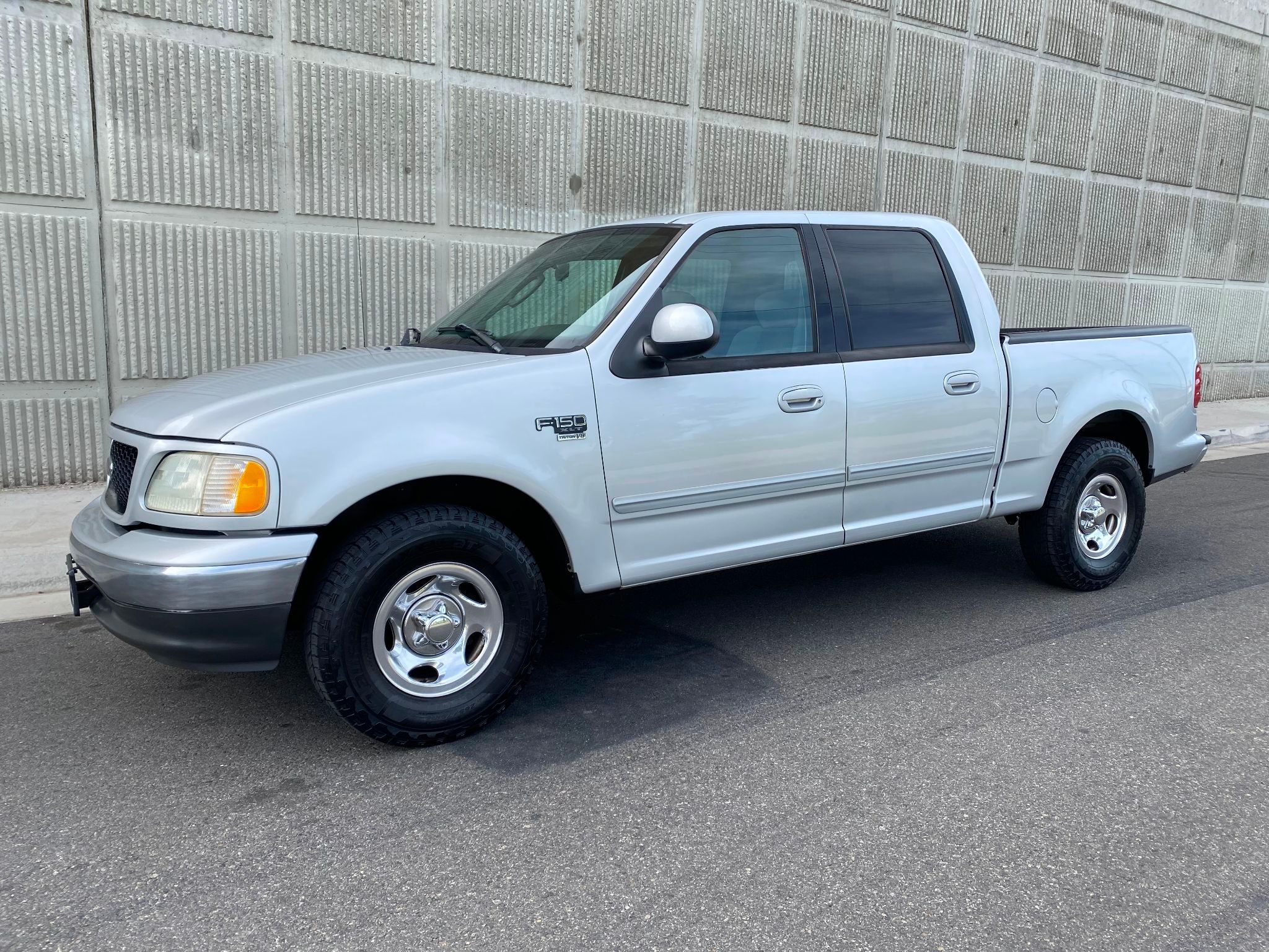 2003 Ford F-150 XLT