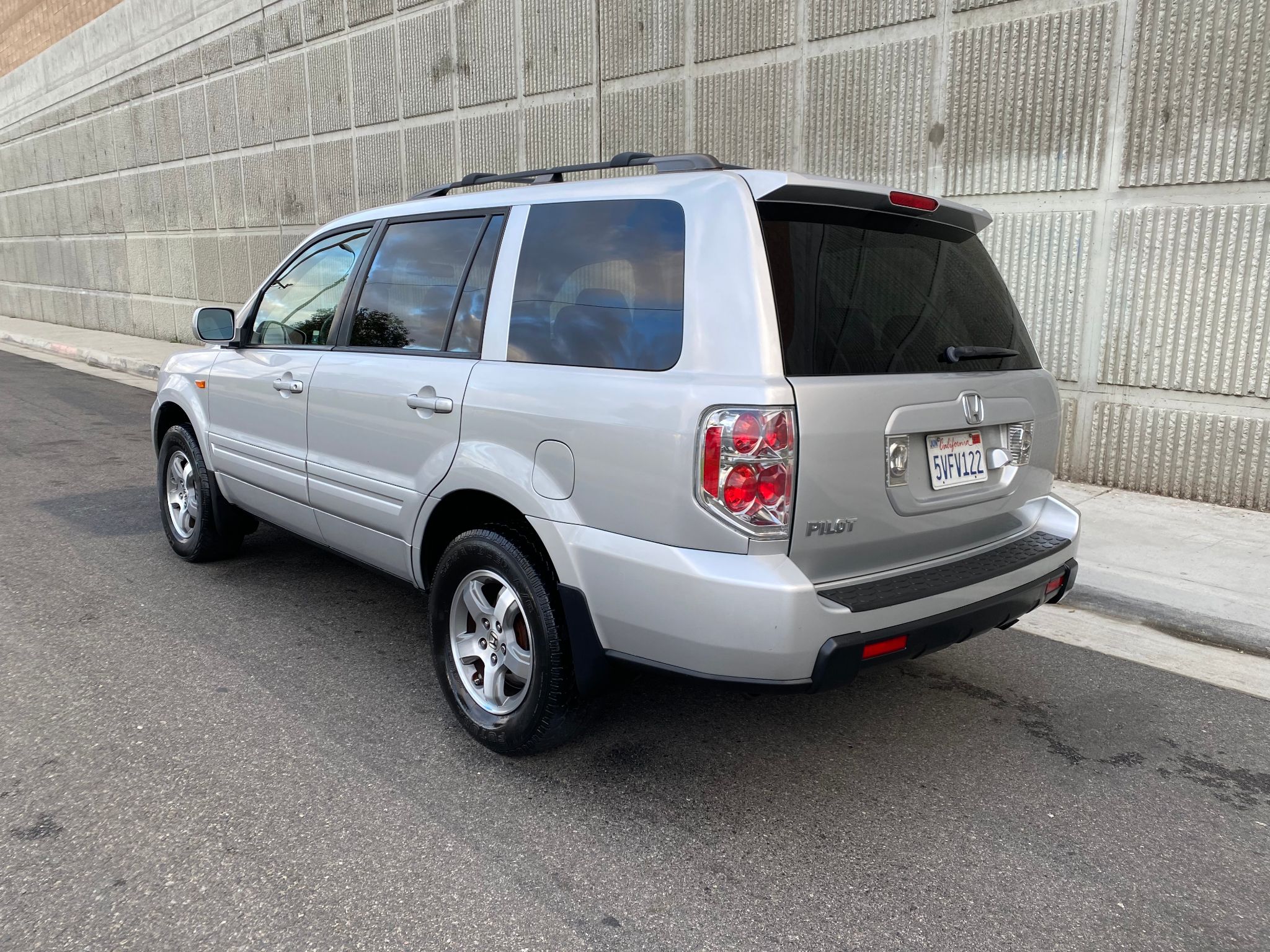 2006 Honda Pilot EX-L with NAVI