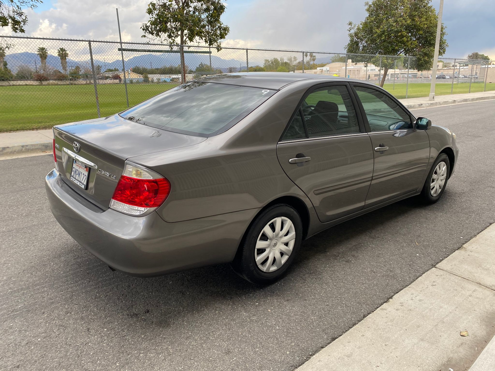 2005 Toyota Camry LE
