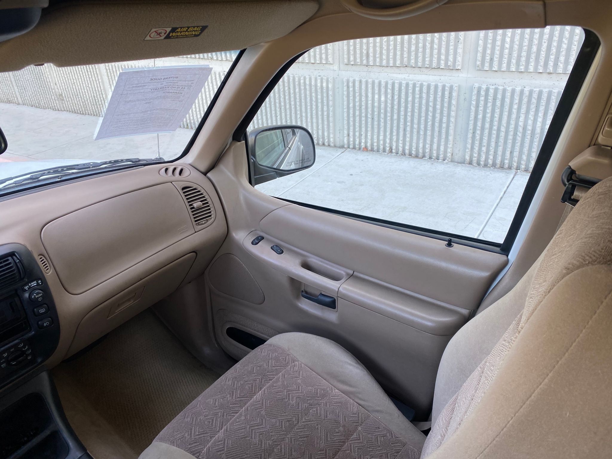 2000 Ford Explorer XLT