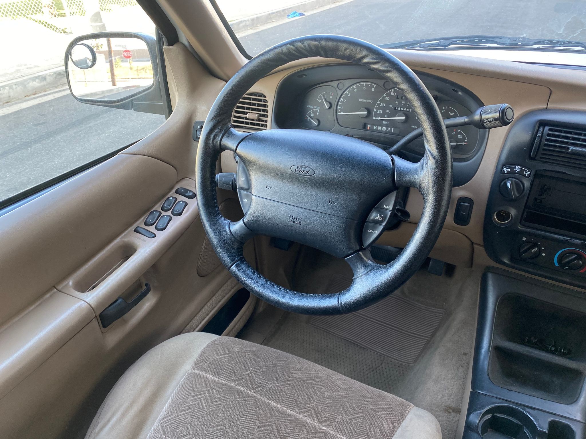 2000 Ford Explorer XLT