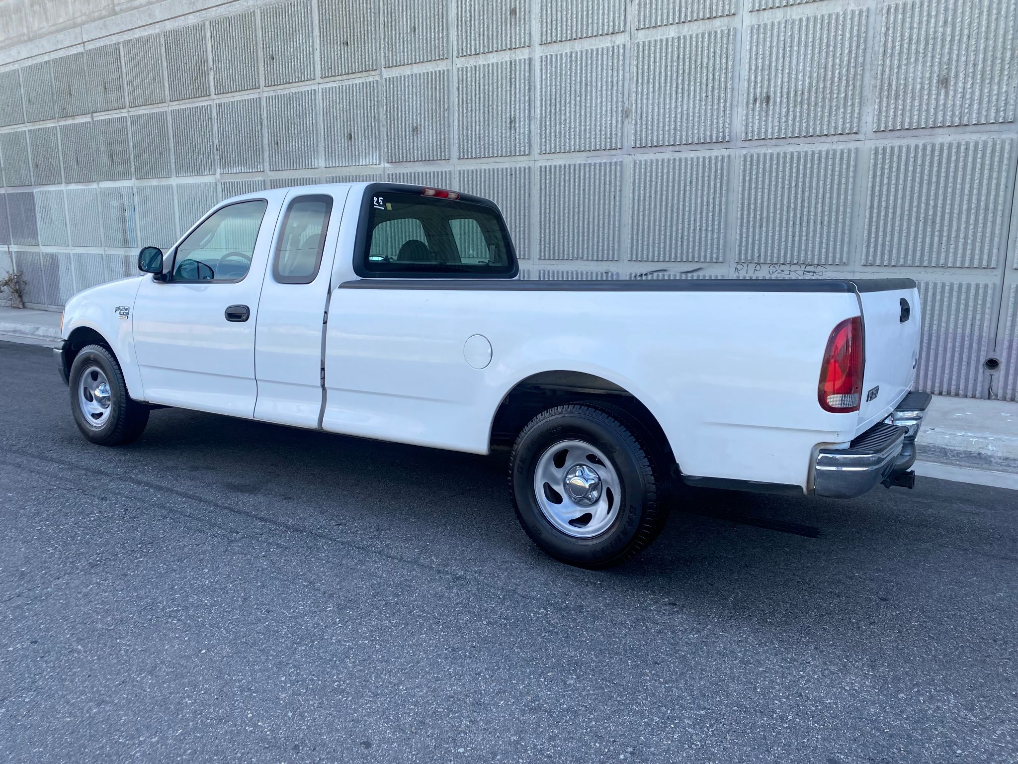 2001 Ford F-150 XL