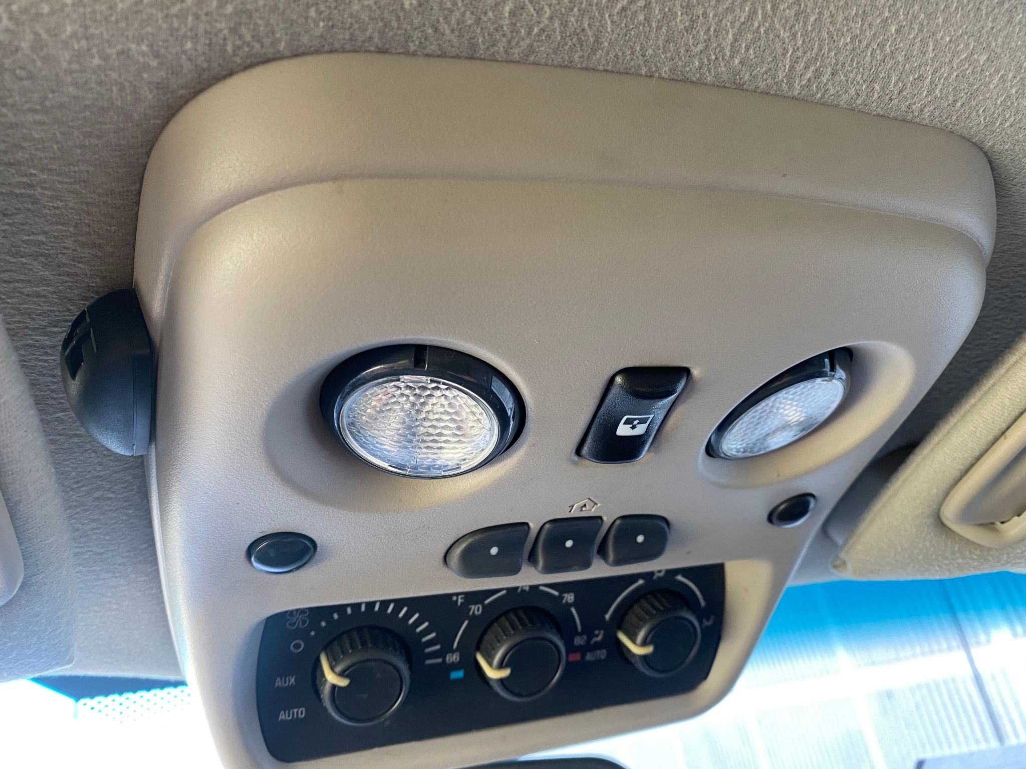 2004 Chevrolet Suburban Z71