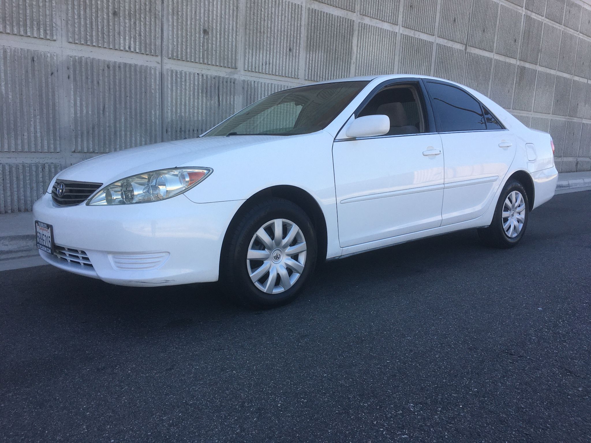 2005 Toyota Camry LE