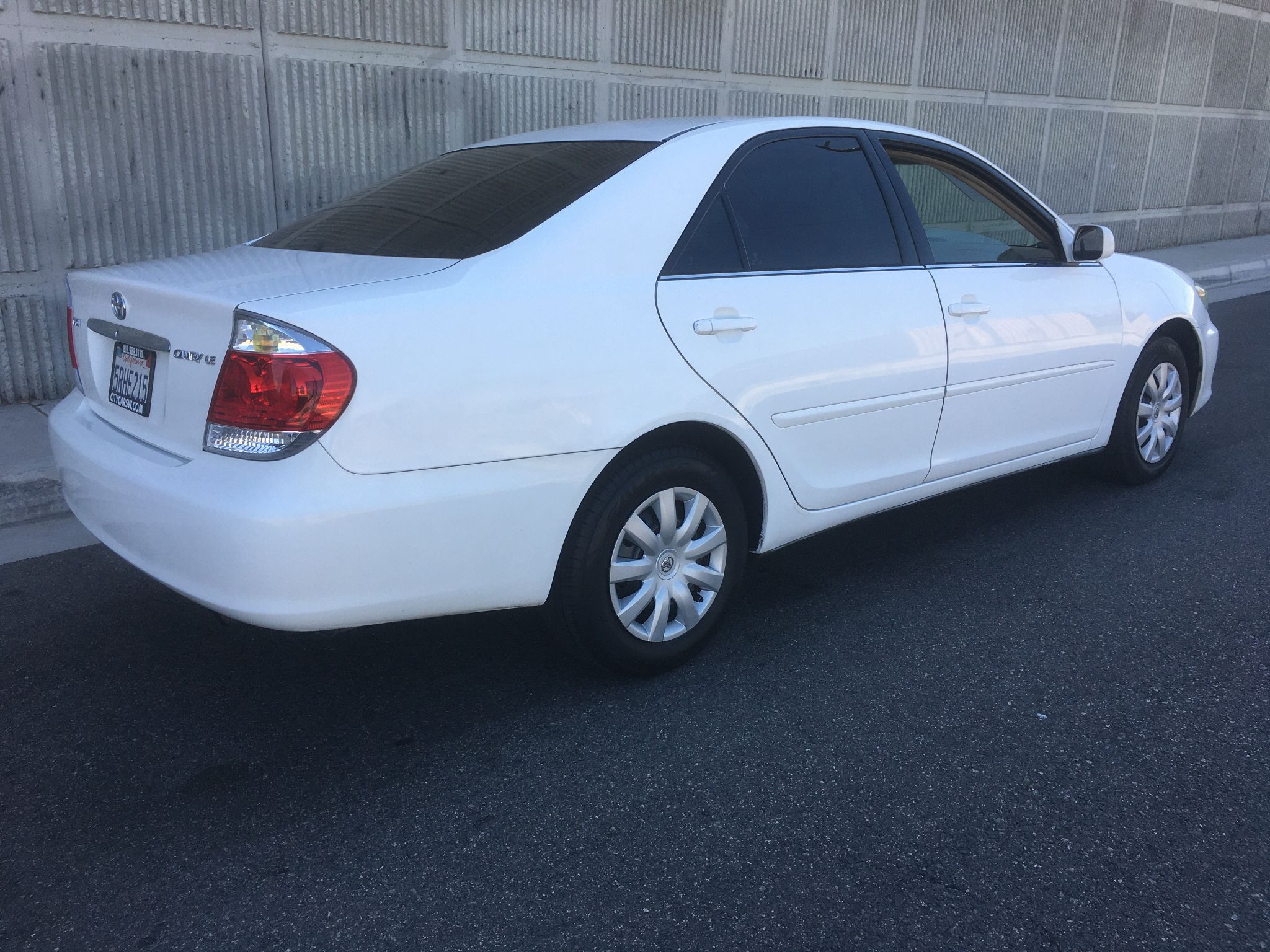 2005 Toyota Camry LE